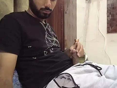 brownie cake cb online show from November 7, 2025, 4:29 pm