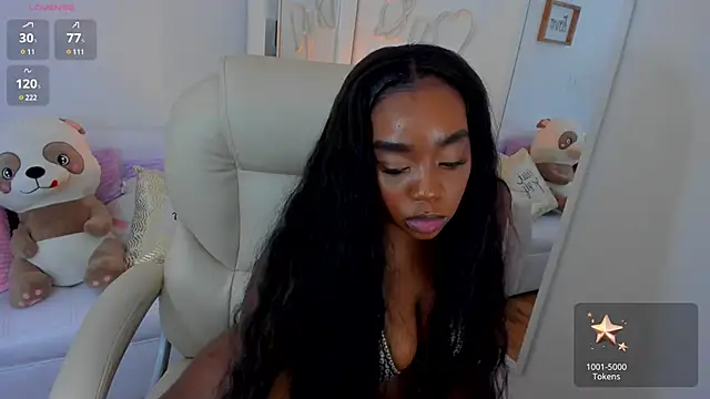 zobe love online show from March 21, 2025, 11:23 pm