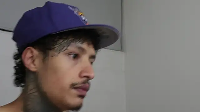 trieone online show from March 19, 2025, 1:43 am