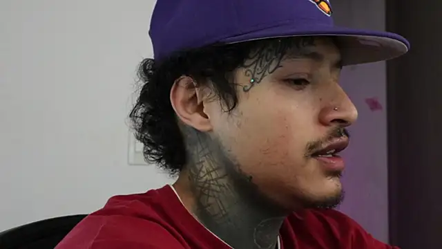 trieone online show from September 18, 2025, 4:09 pm