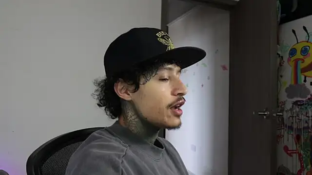 trieone online show from March 27, 2026, 2:06 pm