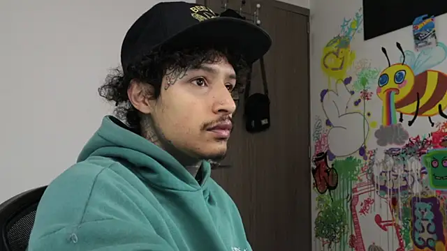 trieone online show from April 1, 2026, 2:03 pm