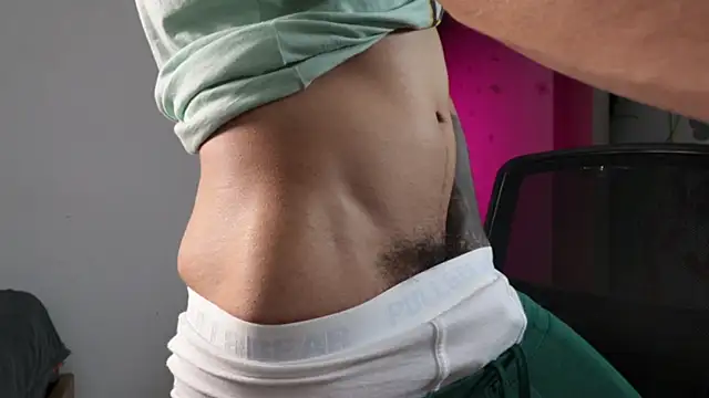 trieone online show from April 15, 2026, 2:40 am