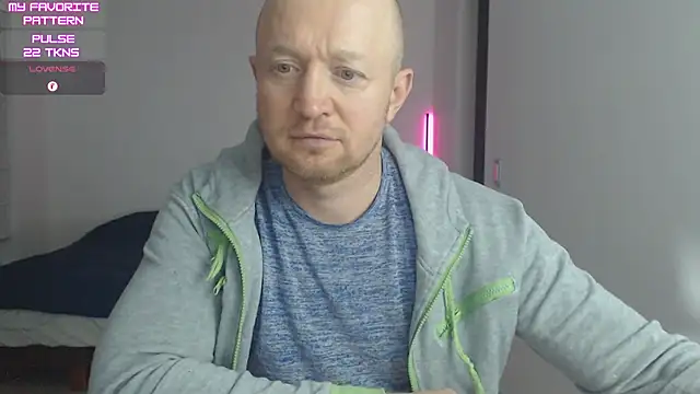 kevintyler69 online show from April 11, 2026, 3:55 am