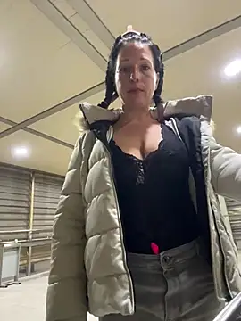 Viola Beck online show from February 13, 2025, 2:56 am