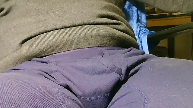 Snapshot of kalinixta chatting on April 8, 2026, 3:45 pm kalinixta online show from April 8, 2026, 3:45 pm