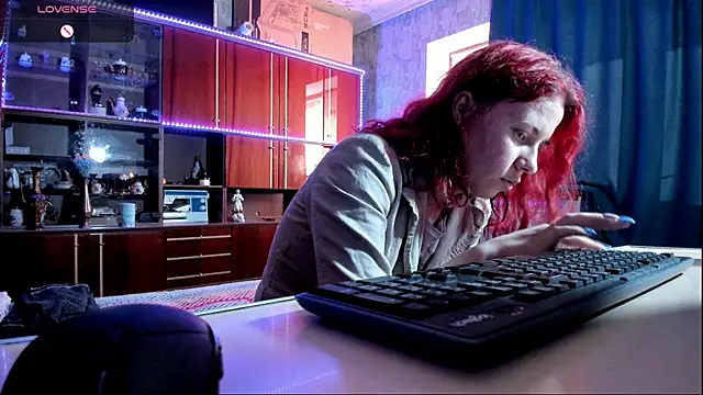 pa1e pr1ncess online show from February 12, 2025, 12:33 pm