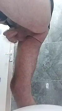 Snapshot of Bigutt73 chatting on February 25, 2025, 12:58 am Bigutt73 online show from February 25, 2025, 12:58 am