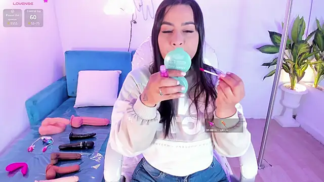 Pamela roberts online show from December 19, 2024, 11:50 am