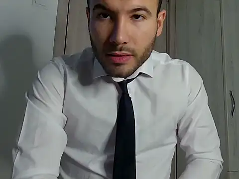 Snapshot of Justynn1 chatting on January 17, 2025, 1:25 am Justynn1 online show from January 17, 2025, 1:25 am