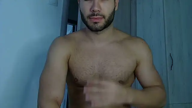 Snapshot of Justynn1 chatting on September 12, 2025, 4:45 am Justynn1 online show from September 12, 2025, 4:45 am