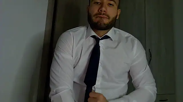 Snapshot of Justynn1 chatting on October 9, 2025, 9:57 pm Justynn1 online show from October 9, 2025, 9:57 pm