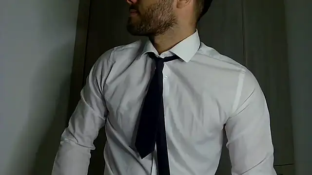 Snapshot of Justynn1 chatting on February 20, 2026, 9:15 pm Justynn1 online show from February 20, 2026, 9:15 pm