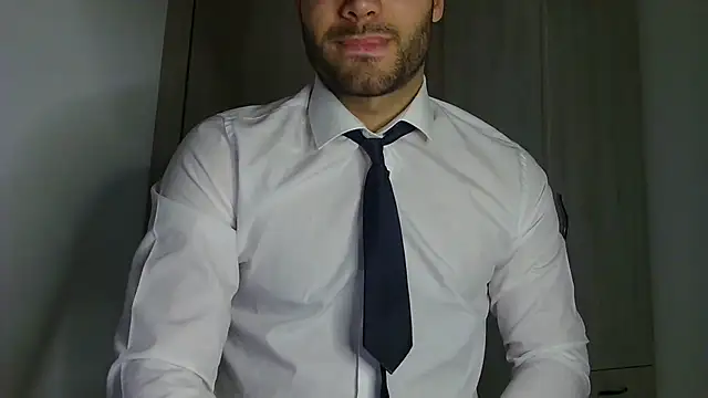 Snapshot of Justynn1 chatting on April 7, 2026, 10:09 pm Justynn1 online show from April 7, 2026, 10:09 pm