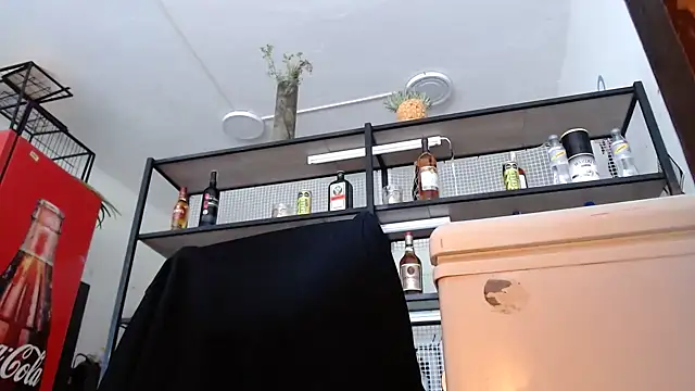 DAELAA online show from September 21, 2025, 7:04 pm