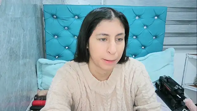 MAARYMOON online show from February 12, 2025, 11:07 am