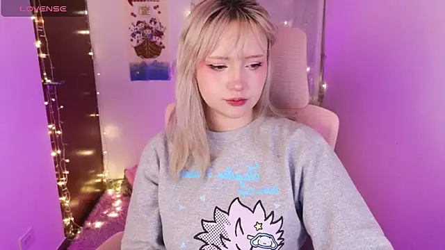 KuroChan420 online show from January 16, 2026, 3:43 am