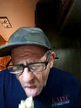 nicali78 online show from October 4, 2025, 8:56 am