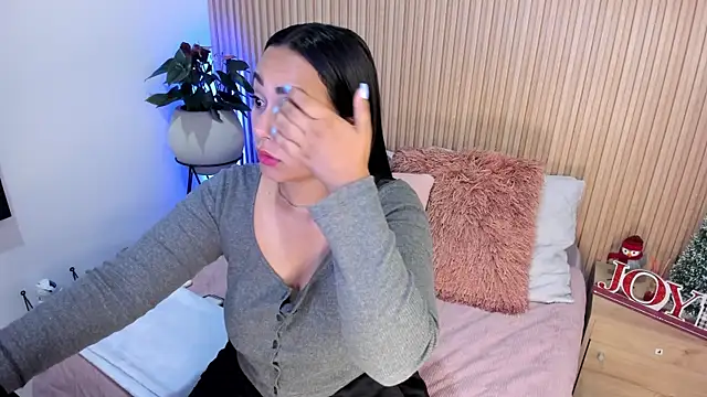 AMELIE xx online show from December 2, 2024, 1:24 pm