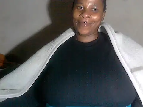 Choco-Coco10 online show from October 28, 2025, 2:26 am