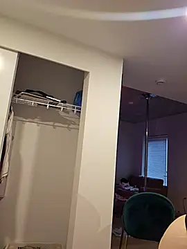 NikiFm online show from October 18, 2025, 4:30 pm