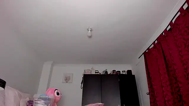 AlondraDiossa03 online show from January 28, 2025, 8:26 pm