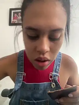 AlondraDiossa03 online show from February 12, 2025, 5:48 pm