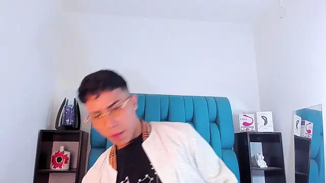 AlanNaughty online show from January 19, 2025, 4:01 am