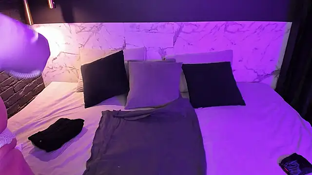 Shannonshine online show from November 1, 2025, 6:48 am