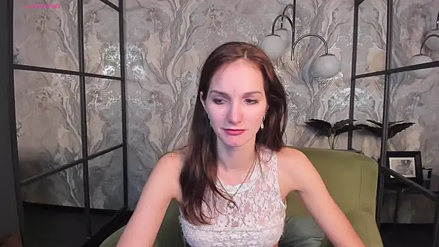 MirandaGlow online show from February 6, 2025, 11:54 am