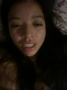 Snapshot of DulceAngelica chatting on March 17, 2026, 2:49 am DulceAngelica online show from March 17, 2026, 2:49 am