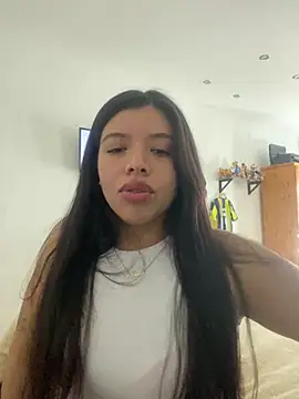 Snapshot of DulceAngelica chatting on March 24, 2026, 2:27 am DulceAngelica online show from March 24, 2026, 2:27 am