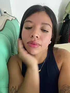 Snapshot of DulceAngelica chatting on April 7, 2026, 1:06 am DulceAngelica online show from April 7, 2026, 1:06 am