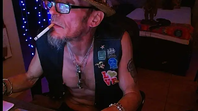 Snapshot of mycock2474u chatting on February 18, 2025, 10:38 am mycock2474u online show from February 18, 2025, 10:38 am