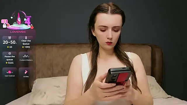 IamMolly online show from May 18, 2026, 8:14 pm