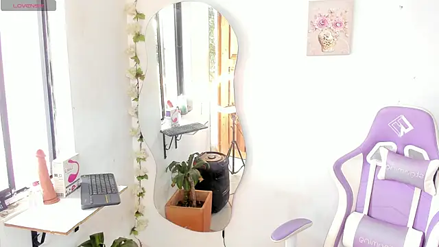 sofia gold  online show from May 29, 2026, 2:48 pm