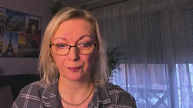 vanessa chat online show from January 14, 2026, 2:23 pm