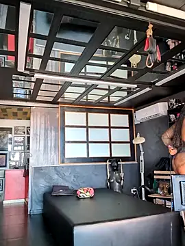 DarkDea online show from September 13, 2025, 2:28 pm