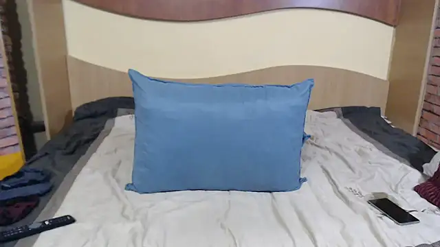 EvelyneFlirtyMilf online show from March 14, 2025, 8:42 am