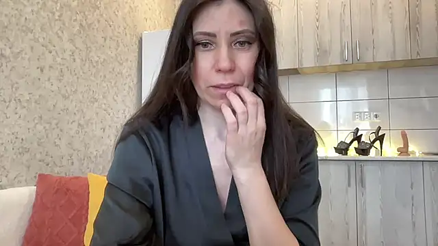 Snapshot of HotyWinter chatting on March 8, 2026, 7:56 am HotyWinter online show from March 8, 2026, 7:56 am