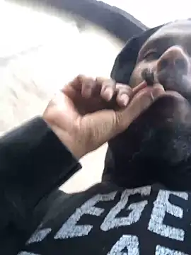 Snapshot of iAmNukka187 chatting on December 21, 2024, 4:25 pm iAmNukka187 online show from December 21, 2024, 4:25 pm