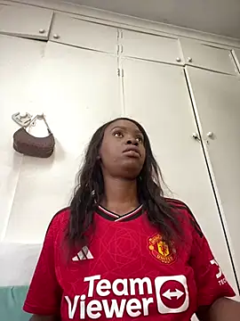 Snapshot of LuciousLips96 chatting on February 17, 2026, 11:18 am LuciousLips96 online show from February 17, 2026, 11:18 am