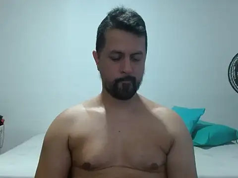 TRIISTAN KING10 online show from November 18, 2025, 10:14 pm