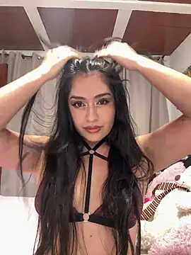 Aura Owl online show from February 7, 2026, 2:26 am