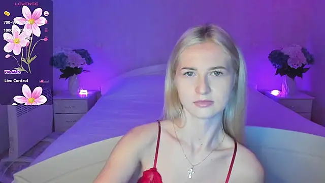 AnnaCarrera online show from October 17, 2025, 8:11 pm