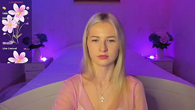 AnnaCarrera online show from October 24, 2025, 9:11 pm