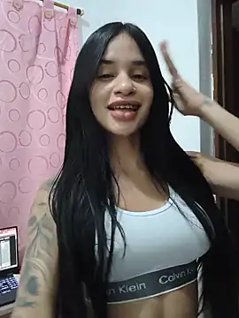 Snapshot of secretgreisy_ chatting on June 11, 2026, 5:05 am secretgreisy online show from June 11, 2026, 5:05 am