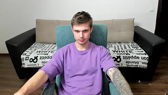 Snapshot of maks_wolfis chatting on December 15, 2024, 4:29 am maks wolfis online show from December 15, 2024, 4:29 am