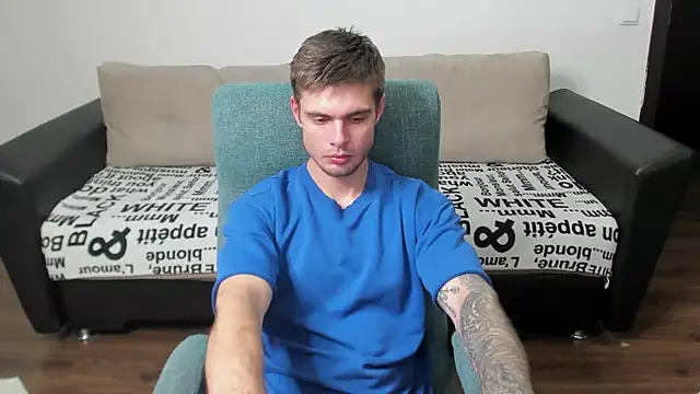 Snapshot of maks_wolfis chatting on December 20, 2024, 2:30 am maks wolfis online show from December 20, 2024, 2:30 am