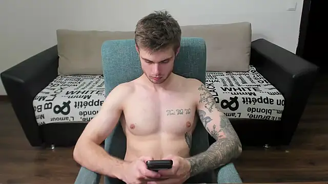 Snapshot of maks_wolfis chatting on December 21, 2024, 2:30 am maks wolfis online show from December 21, 2024, 2:30 am